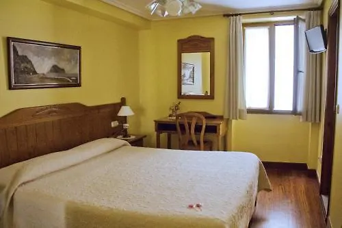 Pension Getariano 2*, Getaria Spain