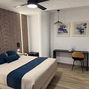 https://pension-rovior.catalonia-hotels.com